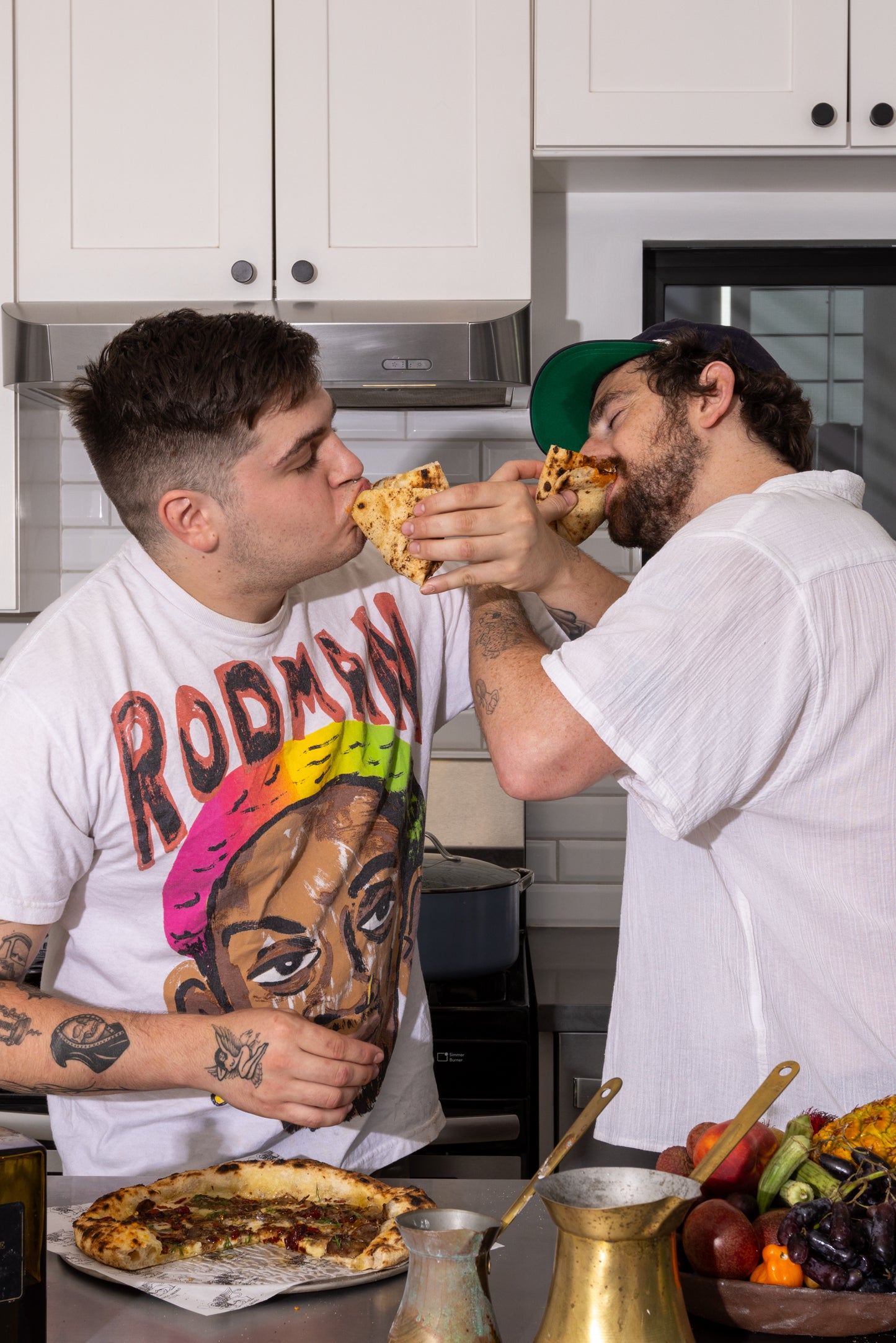 EL GATO NEGRO: AN R&D HOUSE PARTY