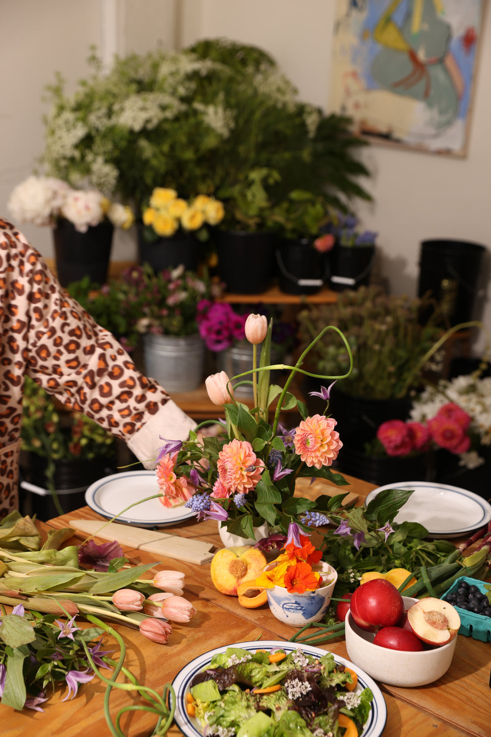 STONE FRUIT SZN: An Edible Summerscape with RAW on Romaine