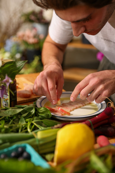 STONE FRUIT SZN: An Edible Summerscape with RAW on Romaine