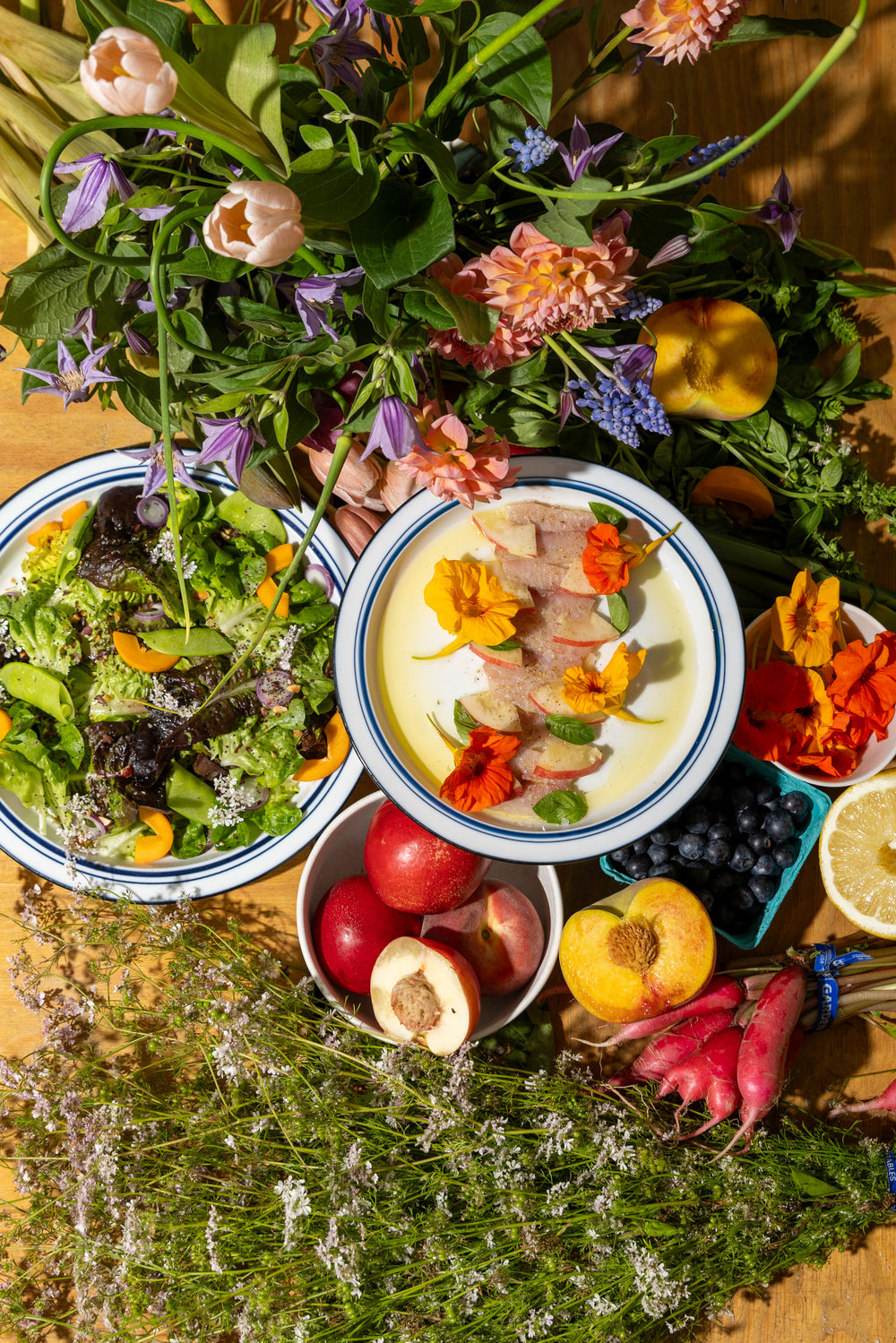 STONE FRUIT SZN: An Edible Summerscape with RAW on Romaine