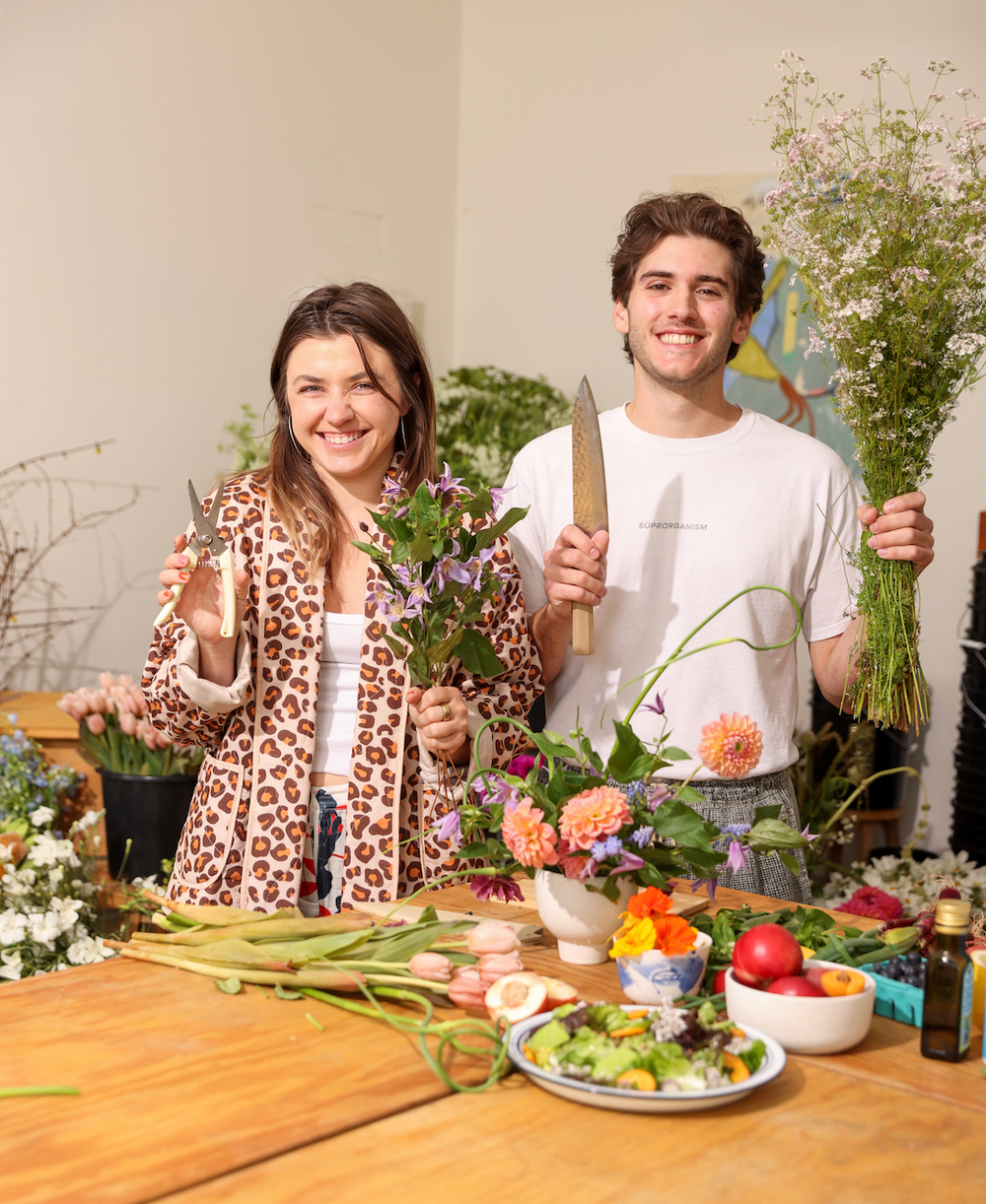 STONE FRUIT SZN: An Edible Summerscape with RAW on Romaine