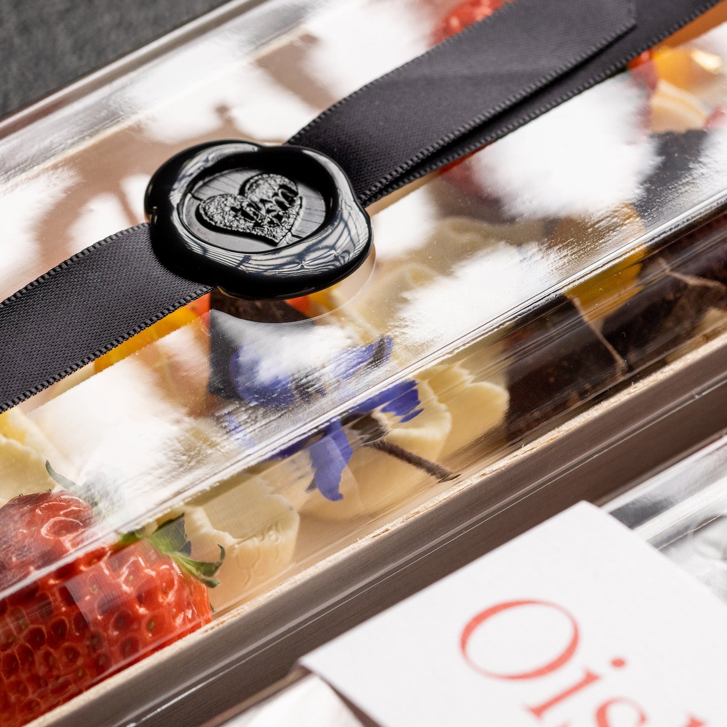 TYSM X Oishii: Omakase Berry Valentine's Day Arrangement