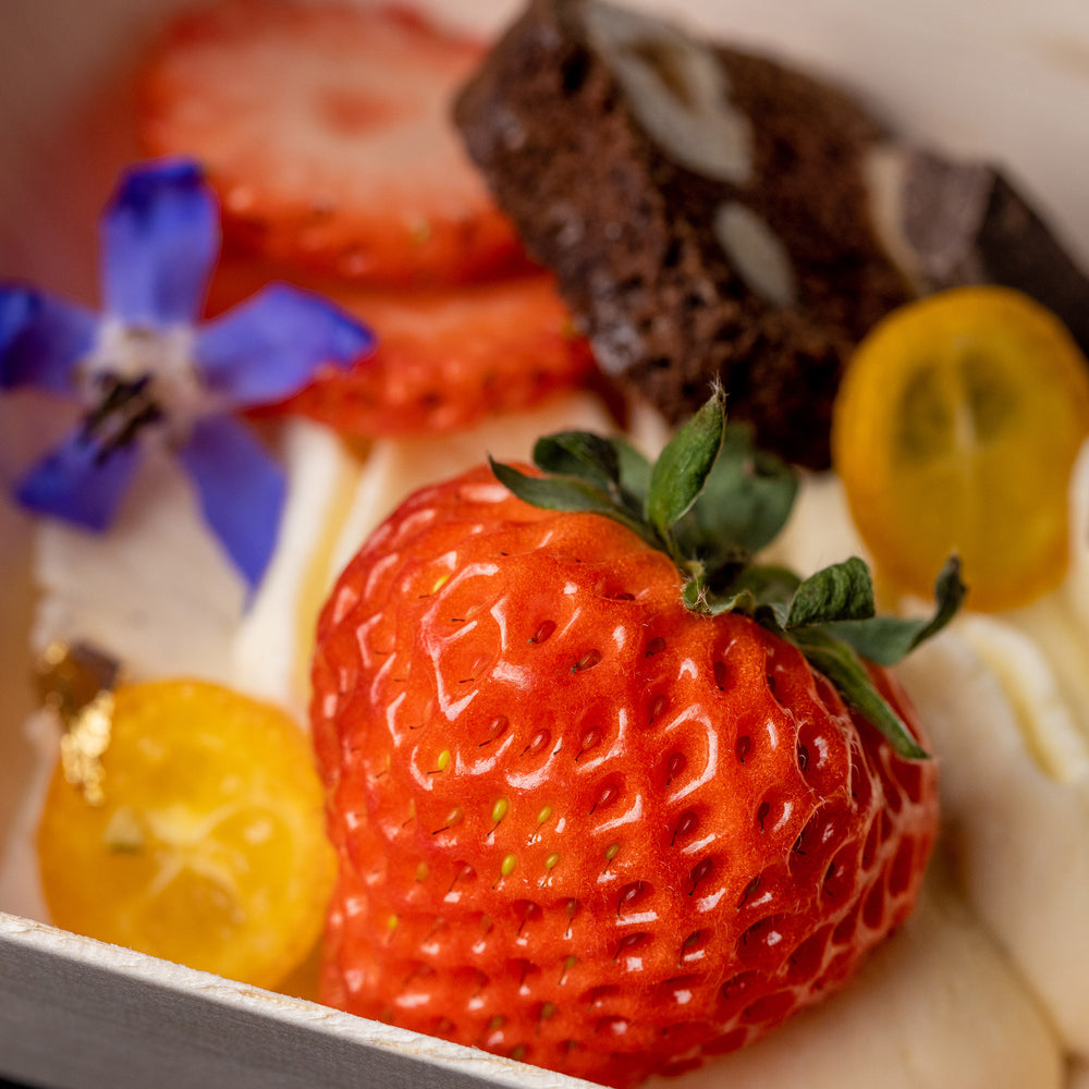 TYSM X Oishii: Omakase Berry Valentine's Day Arrangement